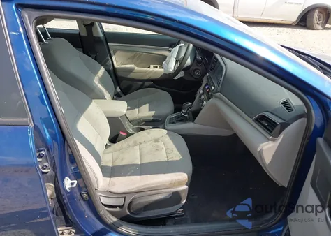 2020 Hyundai Elantra Sel z USA, uszkodzony, nr VIN 5NPD84LFXLH615406